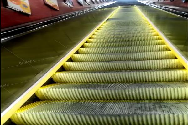 где найти профессионального производителя защитных щеток thyssen escalator? - Aoqun